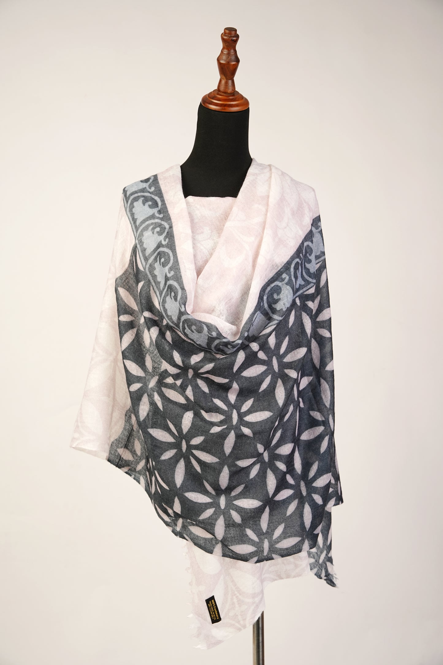 Elevate your appearance with this luxurious felted cashmere Ajrakh pattern shawl