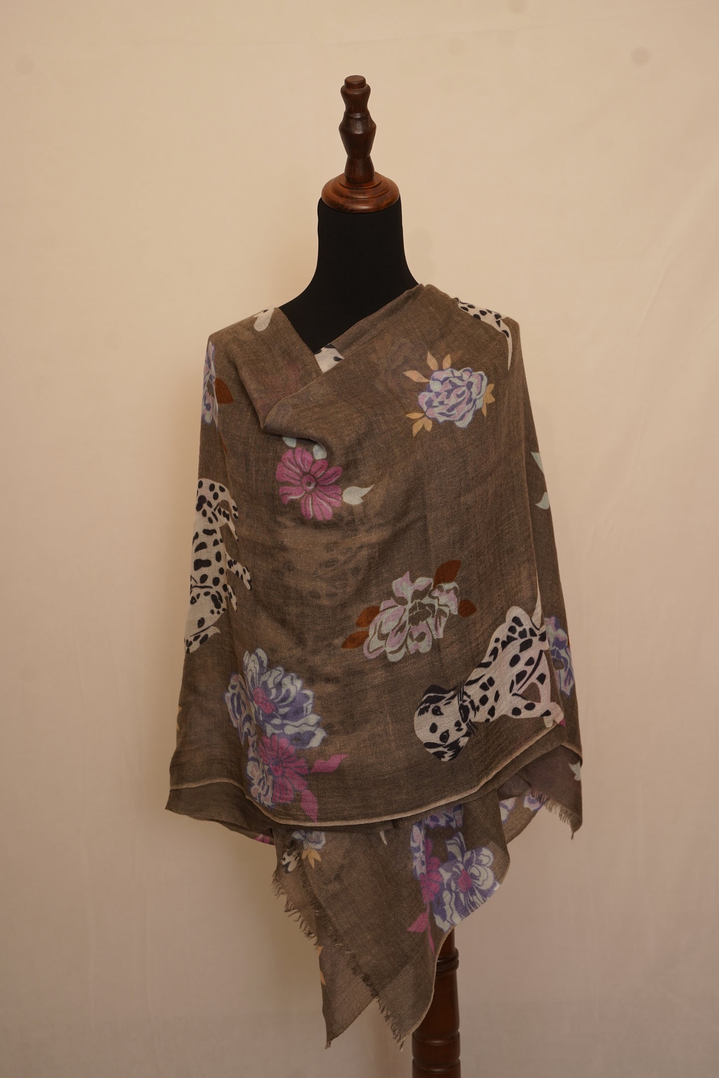 Pure Cashmere shawl for dog lovers