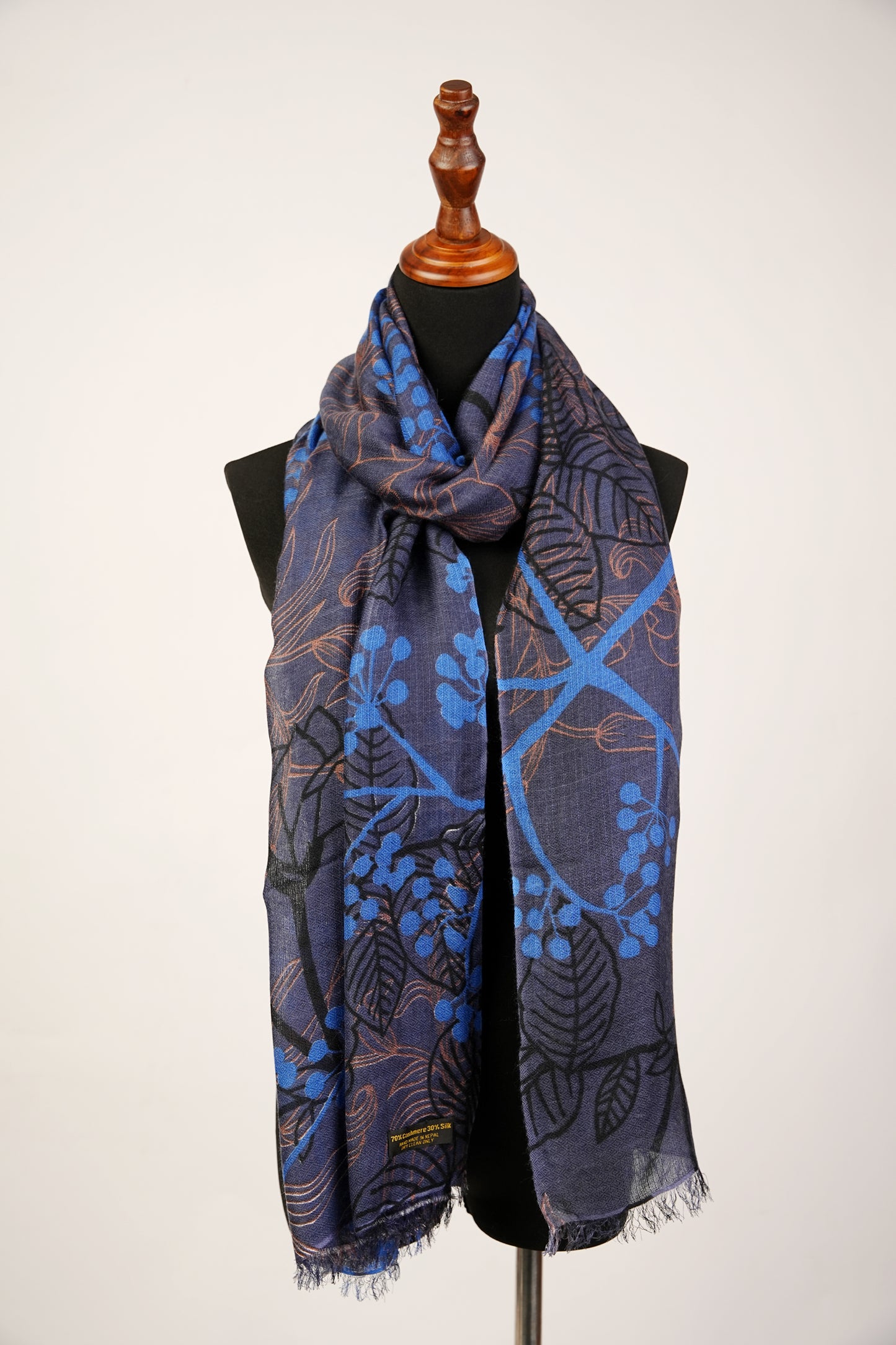Blue floral print cashmere and silk blend Stole