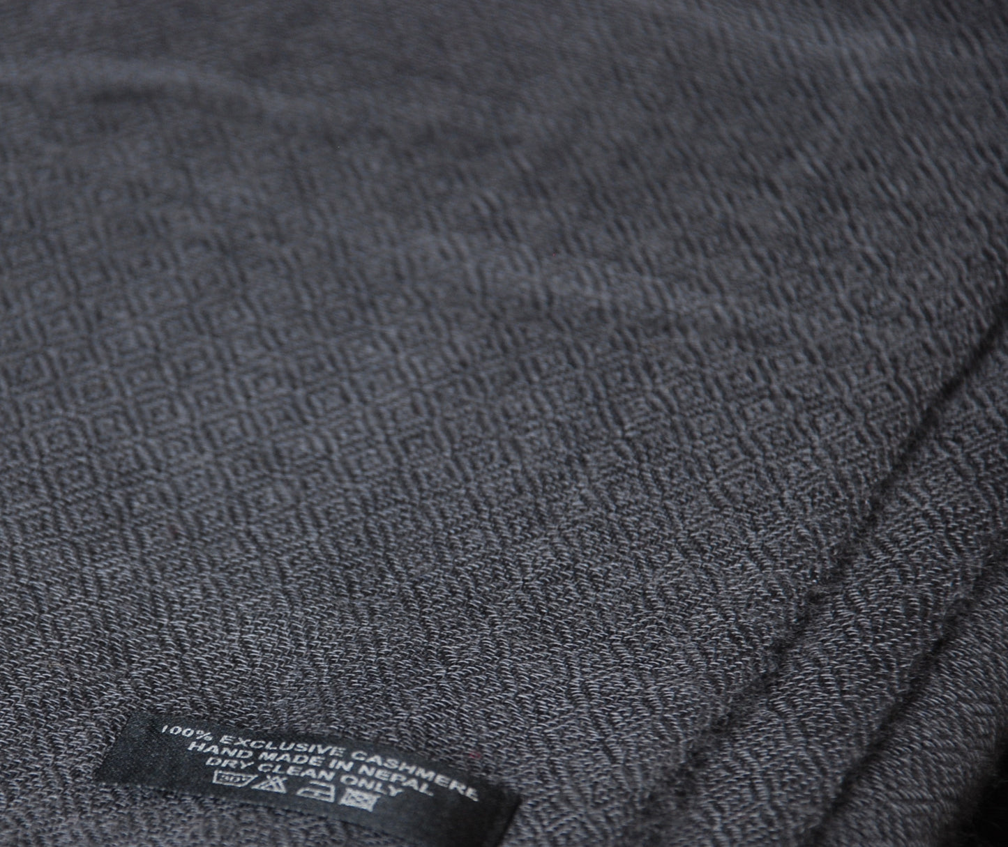 Diamond Pattern Gray Pashmina Shawl