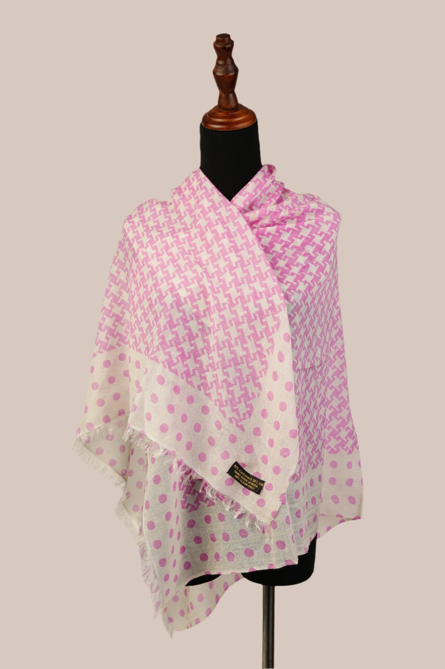pink printed pashmina scarf