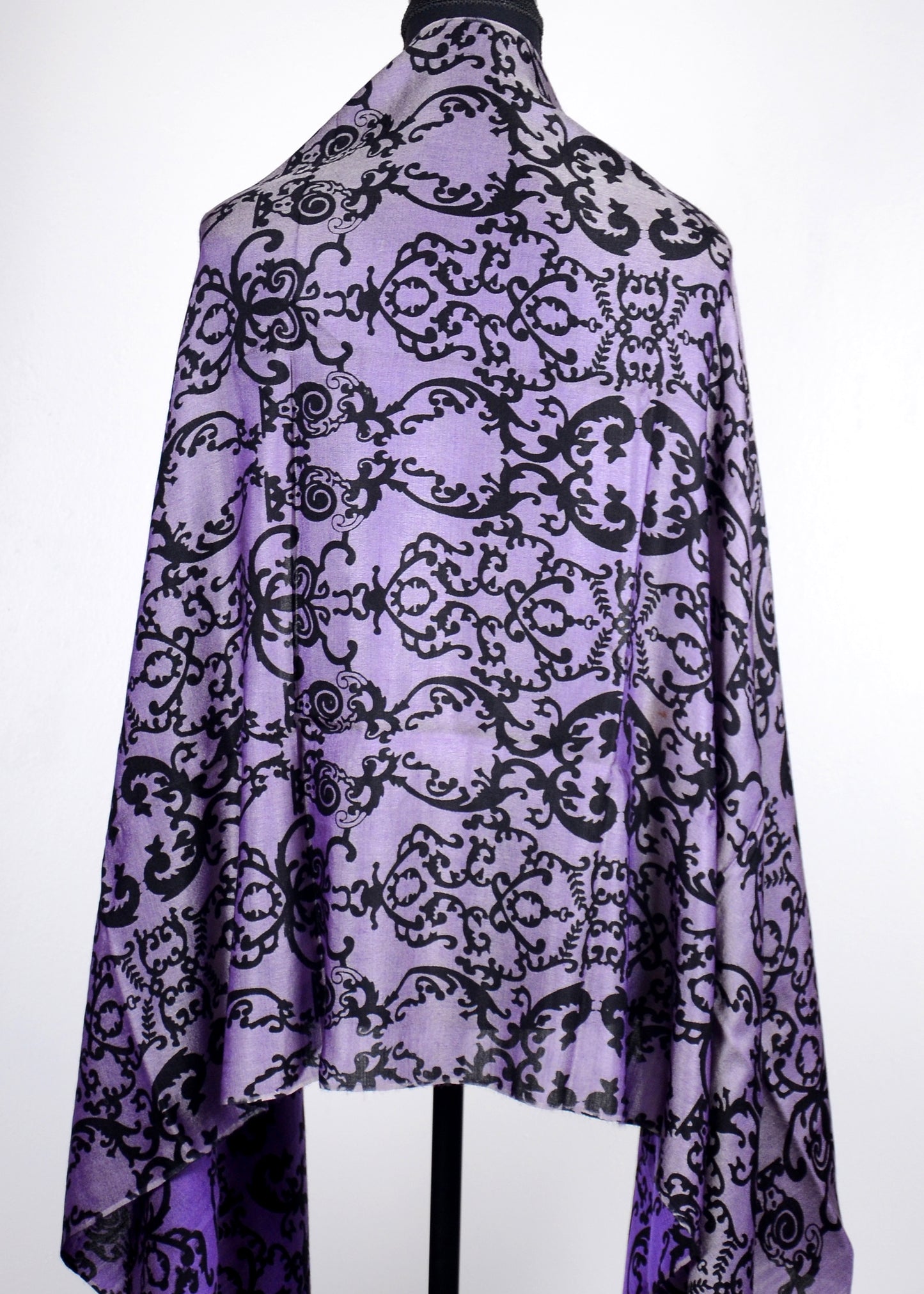 Violet pashmina stole in vine print