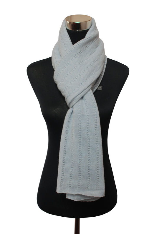 Knitted cashmere stole