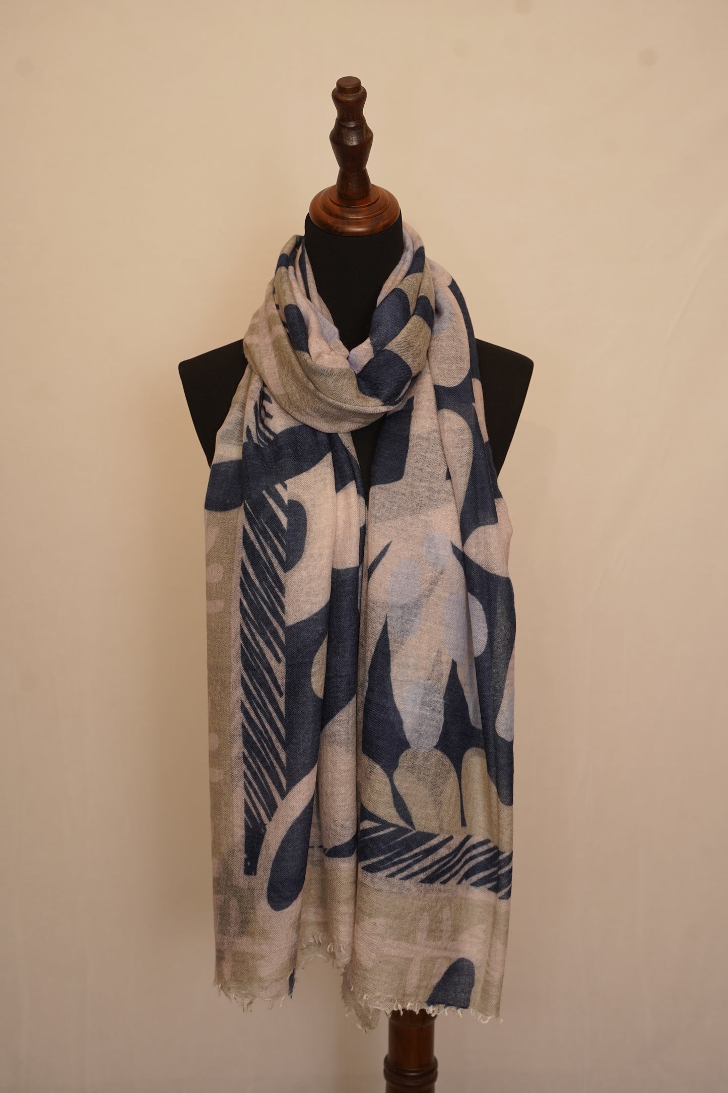 Abstract lightweight shawl 