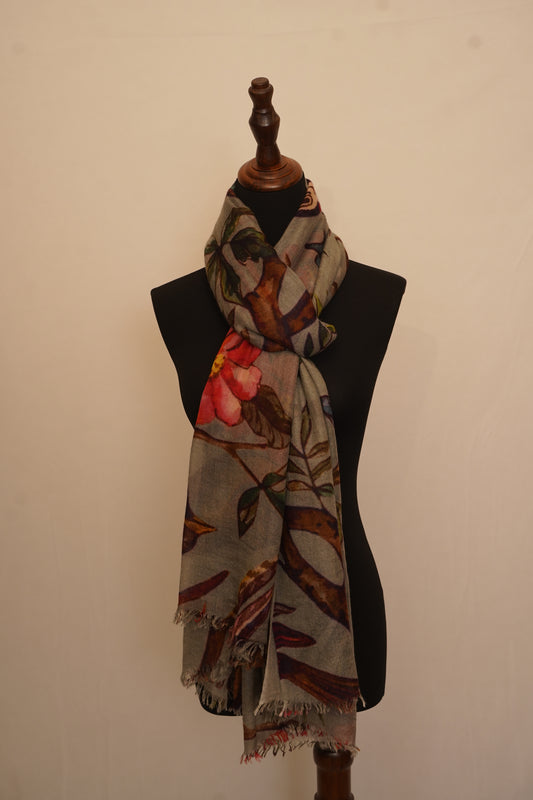 Neurtal shade cashmere shawl