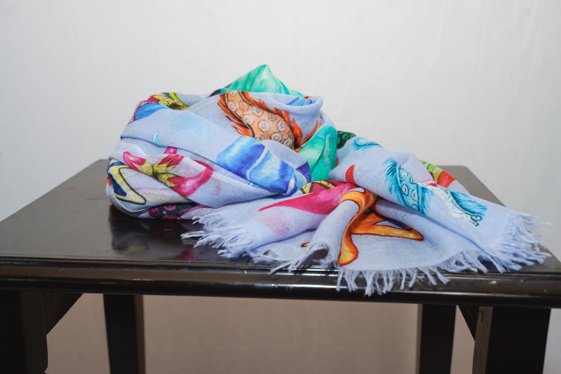 Pure Cashmere wrap with ocean print