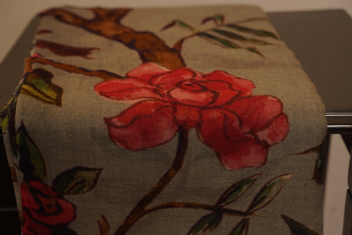 Red flower cashmere wrap