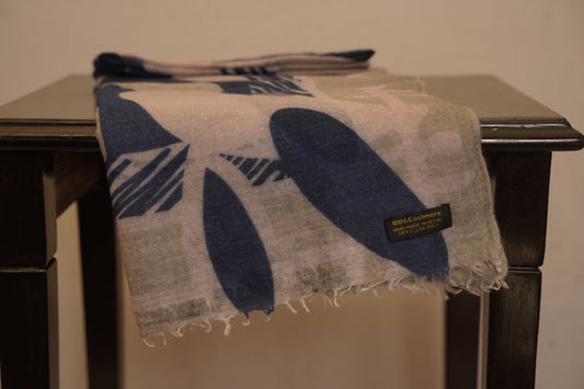 Stylish, lightweight stole for sale 