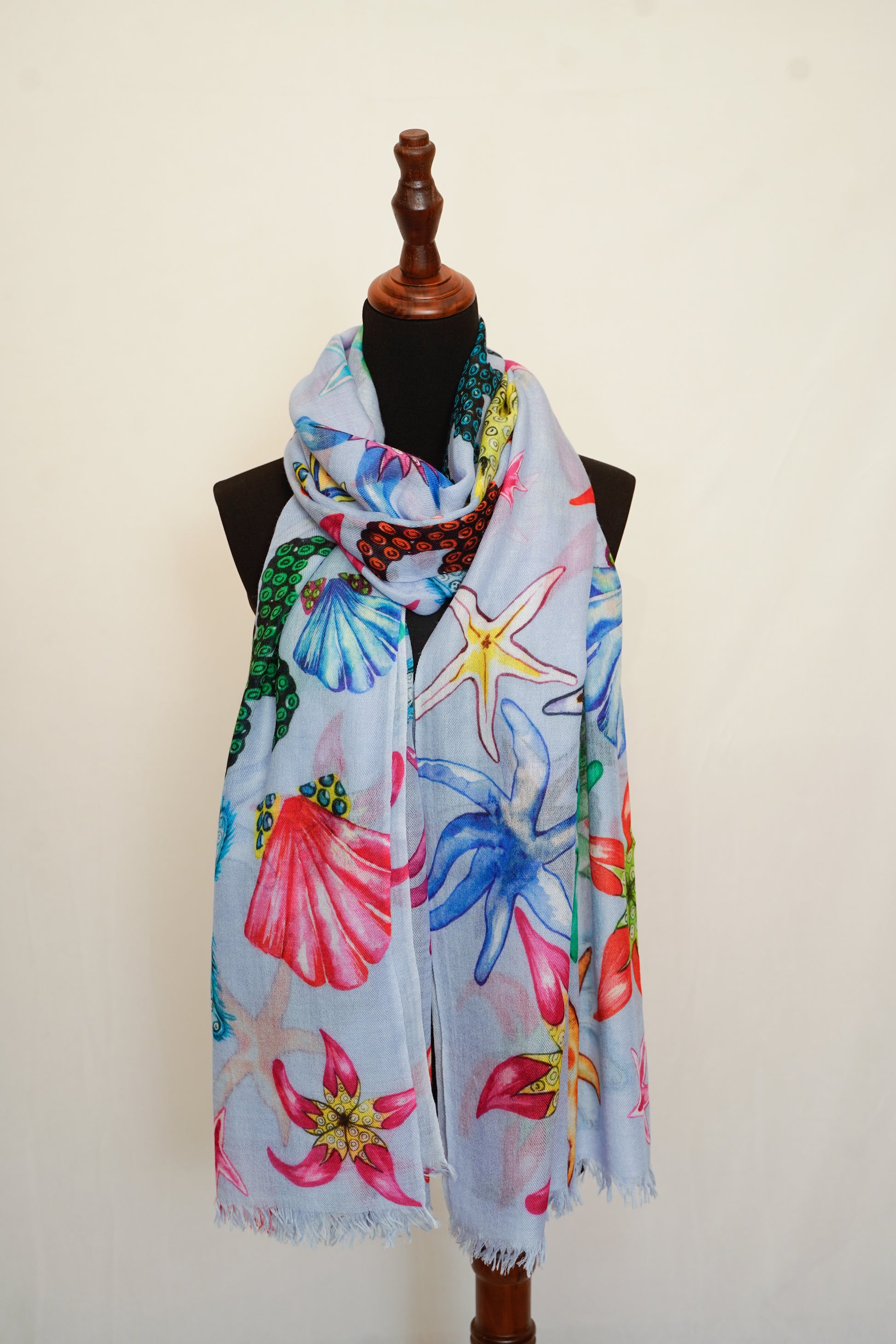 Versatile luxury cashmere wrap