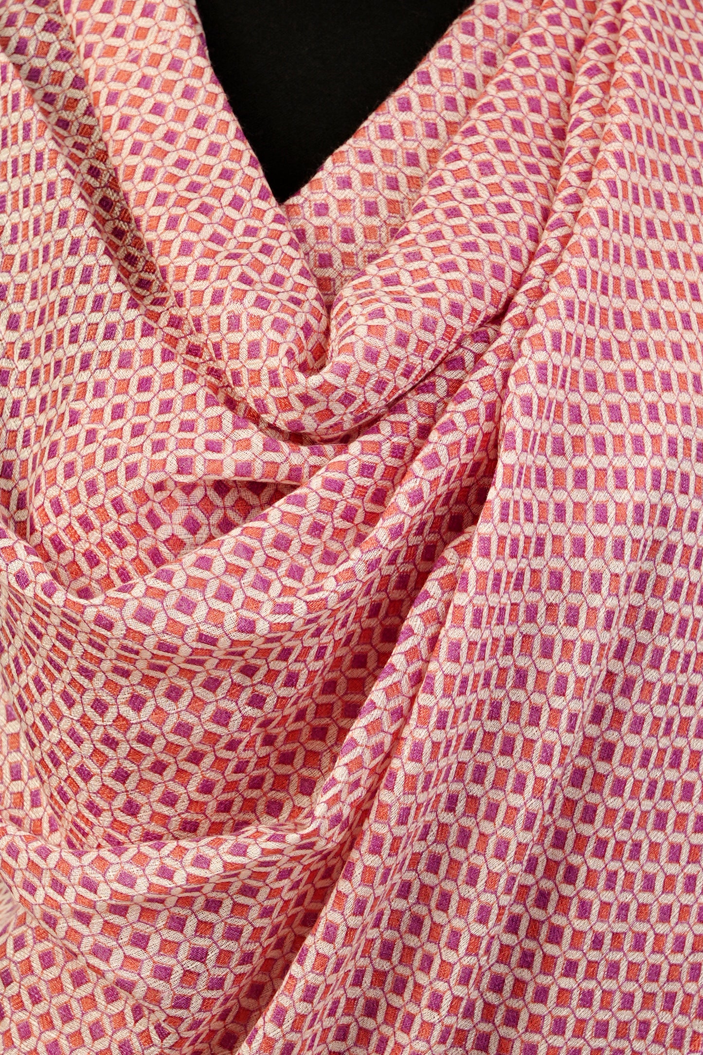 Square Print  Featherweight Taffy Shawl made of silk and cashmere, digitally printed