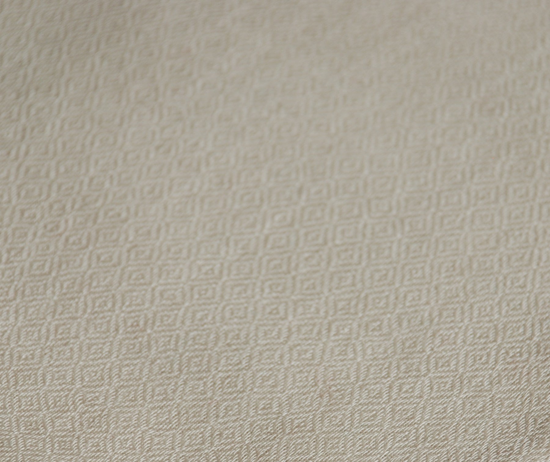 Diamond Pattern Off White Cashmere Shawl