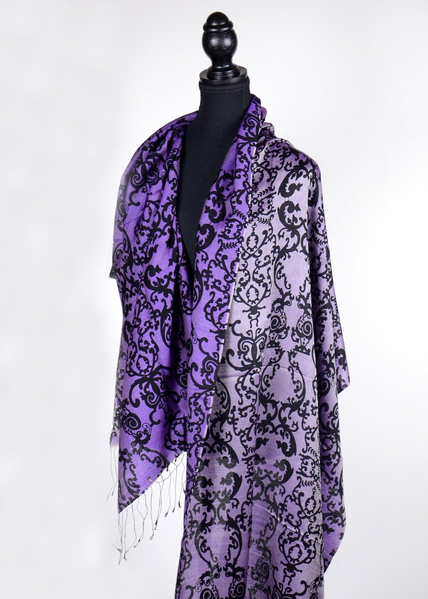 Violet pashmina stole in vine print